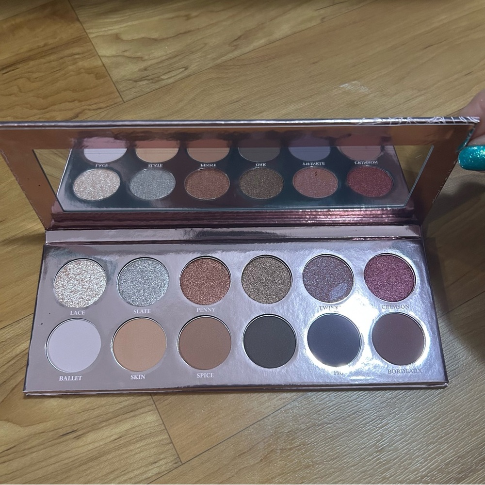 Girlactik The Essential Palette